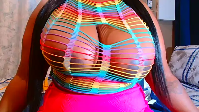 BERNINIBLUSHX89 online show from November 28, 2025, 8:33 pm