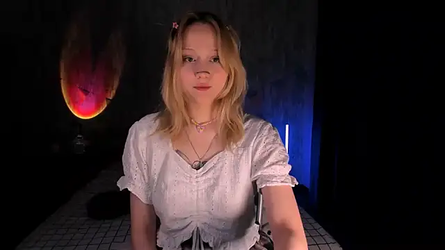 Snapshot of MariaMango chatting on February 13, 2025, 11:15 pm MariaMango online show from February 13, 2025, 11:15 pm