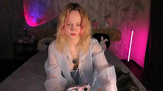 Snapshot of MariaMango chatting on February 24, 2025, 7:09 pm MariaMango online show from February 24, 2025, 7:09 pm