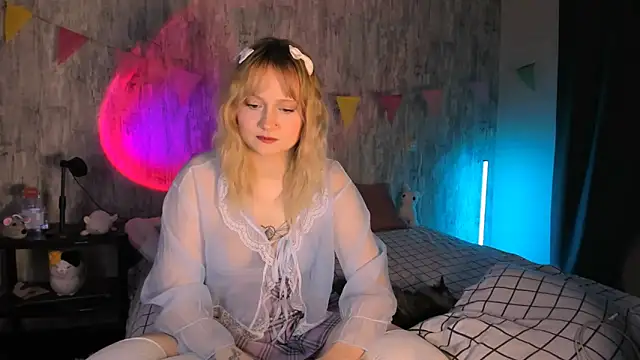 Snapshot of MariaMango chatting on March 15, 2025, 8:43 pm MariaMango online show from March 15, 2025, 8:43 pm