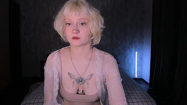 Snapshot of MariaMango chatting on October 11, 2025, 1:05 am MariaMango online show from October 11, 2025, 1:05 am