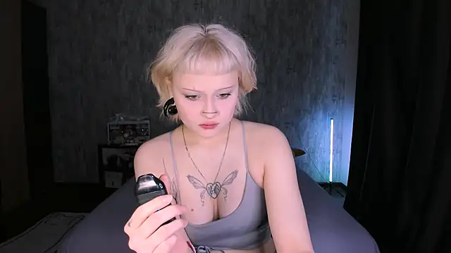 Snapshot of MariaMango chatting on October 30, 2025, 4:47 am MariaMango online show from October 30, 2025, 4:47 am