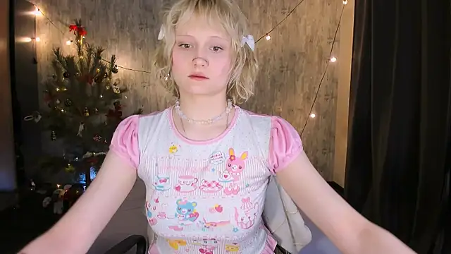 Snapshot of MariaMango chatting on January 13, 2026, 7:41 pm MariaMango online show from January 13, 2026, 7:41 pm