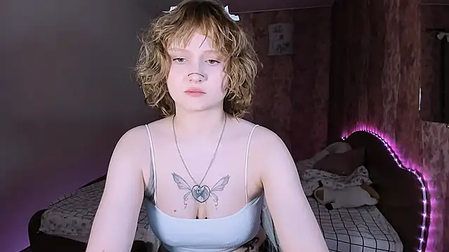 Snapshot of MariaMango chatting on March 4, 2026, 6:14 pm MariaMango online show from March 4, 2026, 6:14 pm