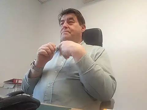 sympatrique online show from February 18, 2025, 3:43 pm