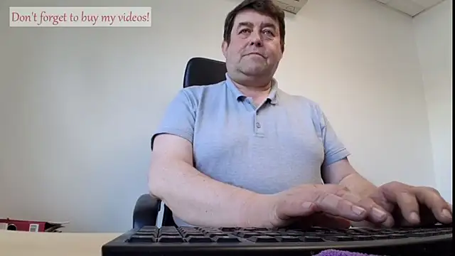 Snapshot of sympatrique chatting on May 21, 2026, 2:46 pm sympatrique online show from May 21, 2026, 2:46 pm