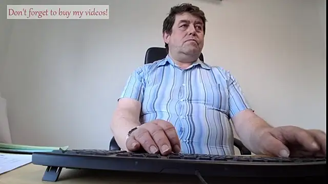Snapshot of sympatrique chatting on June 18, 2026, 2:43 pm sympatrique online show from June 18, 2026, 2:43 pm