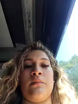 Sara smiiith211 online show from January 18, 2025, 7:26 pm