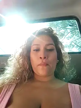 Sara smiiith211 online show from January 24, 2025, 7:49 pm