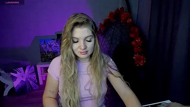 lily williamss online show from September 24, 2025, 12:36 am