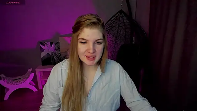 Snapshot of lily_williamss chatting on February 21, 2026, 12:22 am lily williamss online show from February 21, 2026, 12:22 am