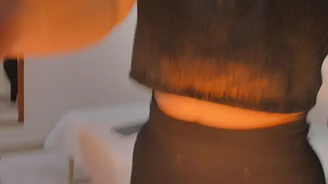 Samaantha-White online show from November 13, 2025, 11:31 am