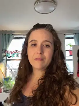 sylviahhh online show from April 28, 2026, 10:26 pm