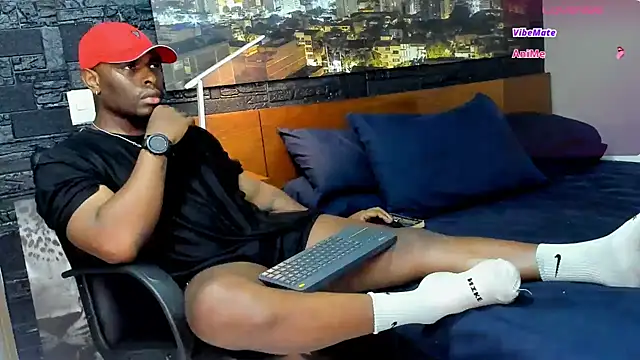 Snapshot of thomas_santtos1 chatting on March 13, 2025, 9:37 pm thomas santtos1 online show from March 13, 2025, 9:37 pm