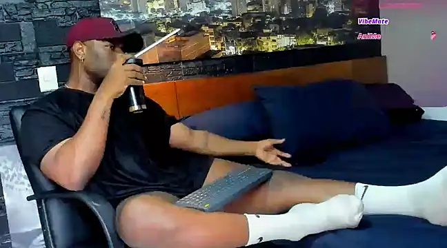 Snapshot of thomas_santtos1 chatting on March 17, 2025, 1:08 pm thomas santtos1 online show from March 17, 2025, 1:08 pm
