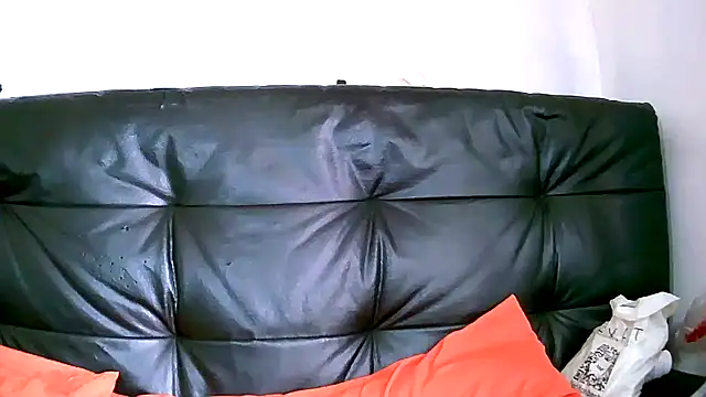 Bustypillows online show from March 17, 2025, 11:42 am