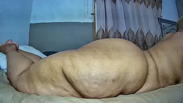 BustyThickyAss online show from March 28, 2026, 7:13 pm