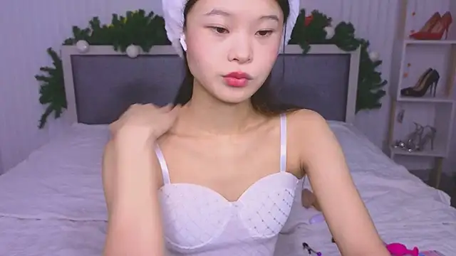 Snapshot of Tina_Kim_ chatting on December 26, 2024, 5:26 am Tina Kim online show from December 26, 2024, 5:26 am