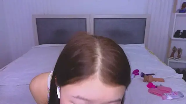 Snapshot of Tina_Kim_ chatting on January 22, 2025, 8:07 am Tina Kim online show from January 22, 2025, 8:07 am