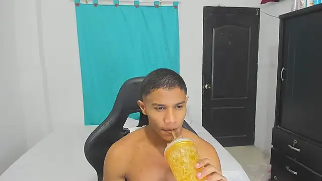 corzoethan online show from October 7, 2025, 1:03 am