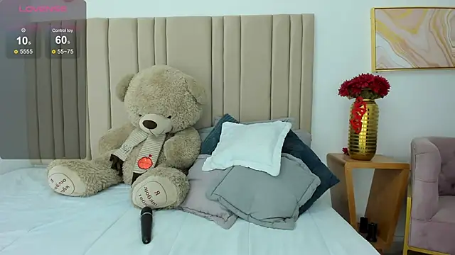 izadii online show from March 4, 2025, 7:01 pm