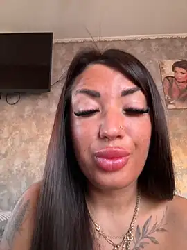 RuslanaXX online show from October 16, 2025, 1:17 am