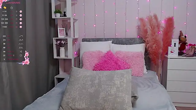 PornoGirlX online show from February 24, 2025, 4:38 am