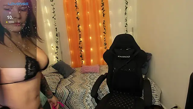 mally s1 online show from December 27, 2024, 9:32 pm