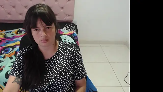 Aliciaheart online show from April 23, 2026, 6:43 pm