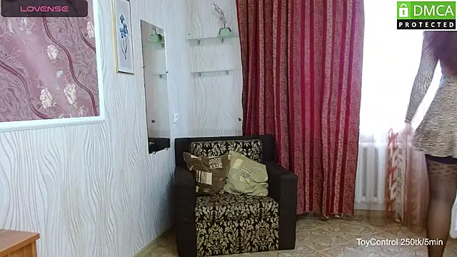 Snapshot of Linda_Ernestine chatting on November 27, 2025, 7:43 am Linda Ernestine online show from November 27, 2025, 7:43 am