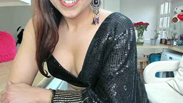 Snapshot of winterforu chatting on February 16, 2025, 4:21 pm winterforu online show from February 16, 2025, 4:21 pm