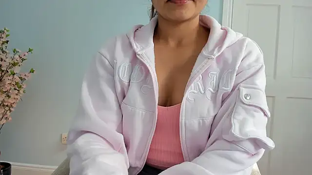 Snapshot of winterforu chatting on September 26, 2025, 2:10 pm winterforu online show from September 26, 2025, 2:10 pm