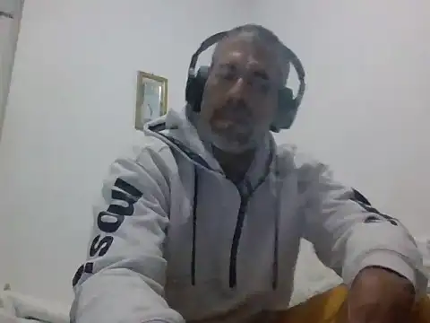 Snapshot of jackbigcock11 chatting on November 10, 2025, 7:29 am jackbigcock11 online show from November 10, 2025, 7:29 am