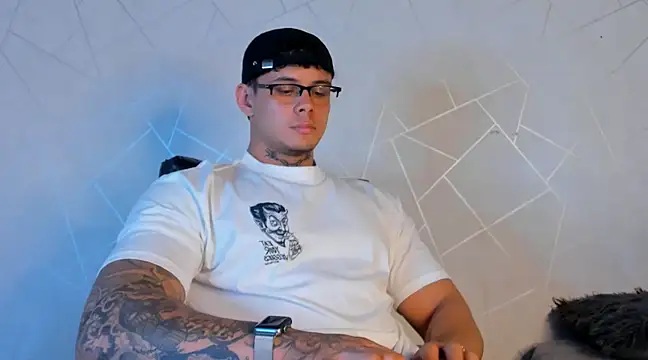 NoahhBrown online show from January 13, 2025, 3:45 am