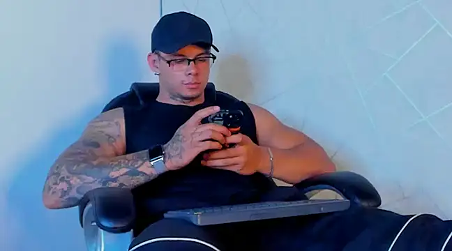 NoahhBrown online show from January 29, 2025, 6:22 am