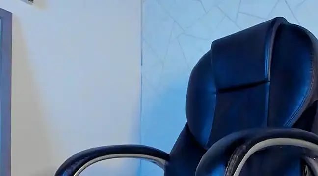 NoahhBrown online show from January 30, 2025, 5:52 am