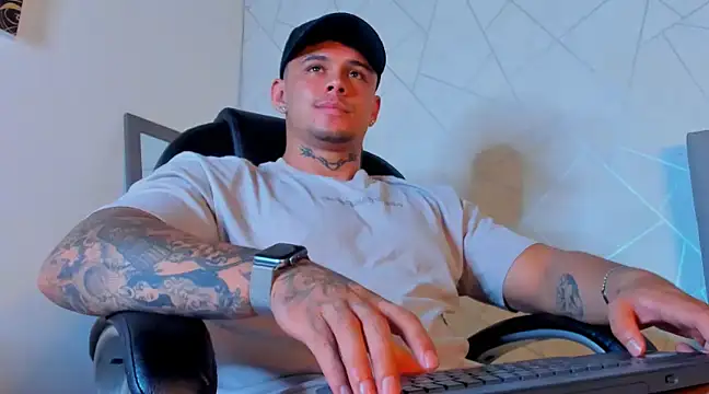 NoahhBrown online show from February 28, 2025, 6:54 am