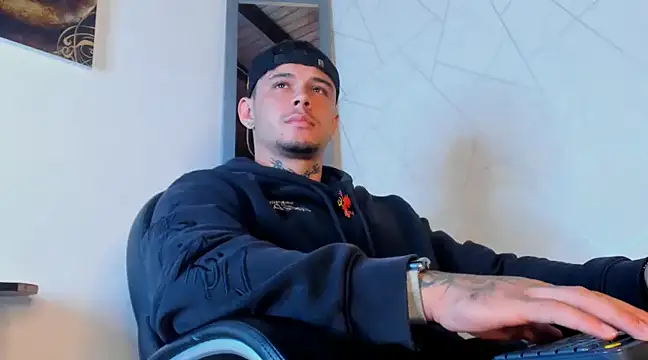 NoahhBrown online show from March 10, 2025, 3:12 am