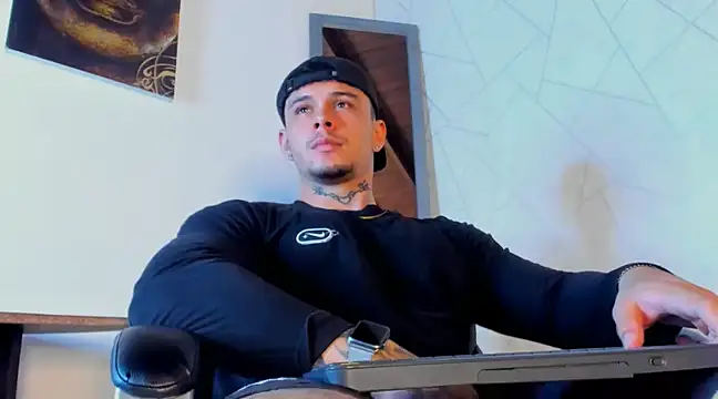 NoahhBrown online show from March 11, 2025, 3:59 am