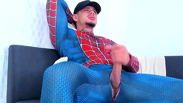 NoahhBrown online show from October 30, 2025, 4:47 am