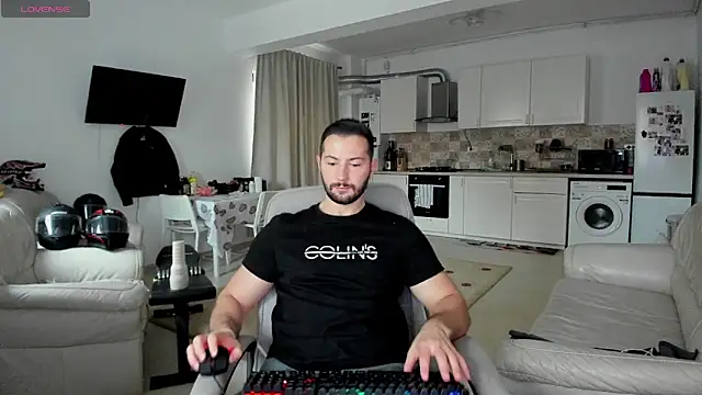 ZackFraser online show from November 4, 2025, 9:19 am