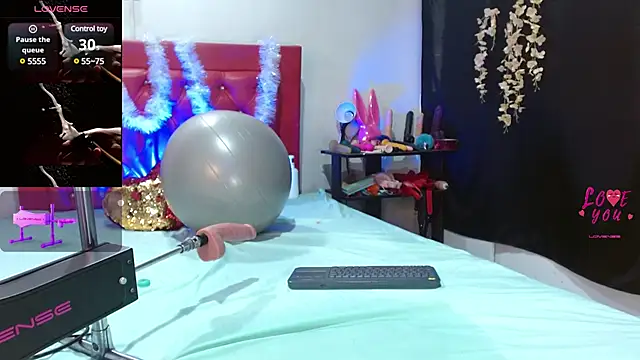 cleopatraa online show from January 12, 2025, 5:44 pm