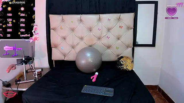 cleopatraa online show from March 5, 2026, 7:54 pm