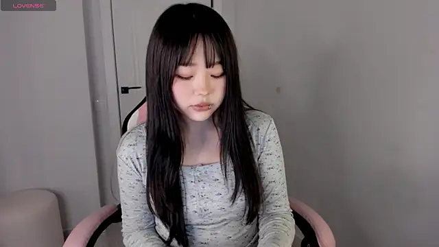 hee young11 online show from September 18, 2025, 1:24 pm