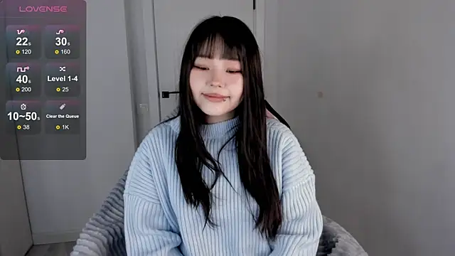 hee young11 online show from October 9, 2025, 5:44 pm