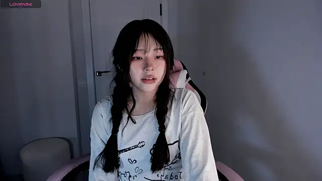 hee young11 online show from October 26, 2025, 7:31 pm