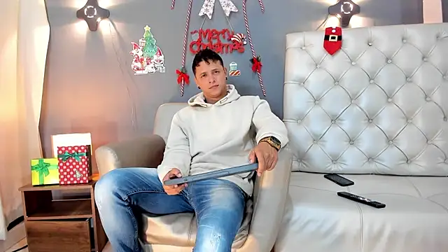 MITCHELL BURNS online show from December 14, 2024, 11:45 pm