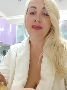 HotJanet online show from October 24, 2025, 7:54 pm