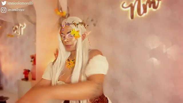 Nicolemorelli2 online show from October 28, 2025, 1:47 pm