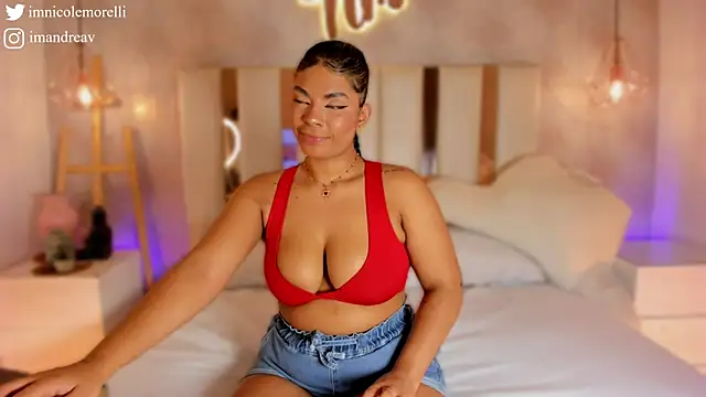 Nicolemorelli2 online show from November 6, 2025, 12:06 pm